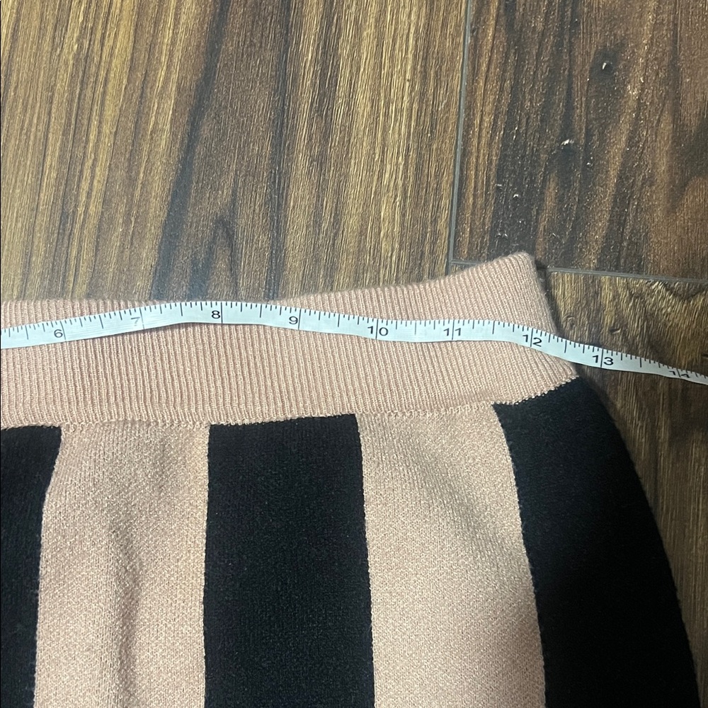 Chic Black and Pink Striped Pencil maxi Skirt - Picture 2 of 5
